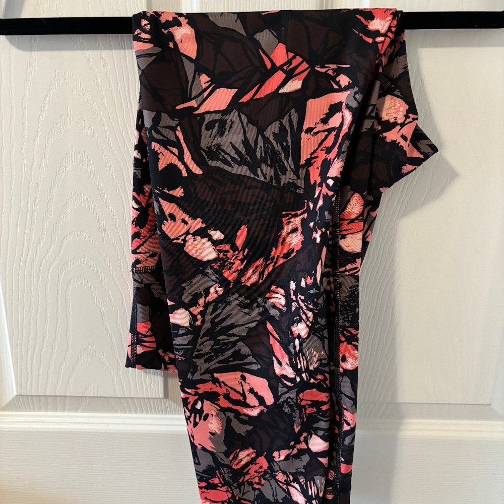 Lululemon leggings, size 10